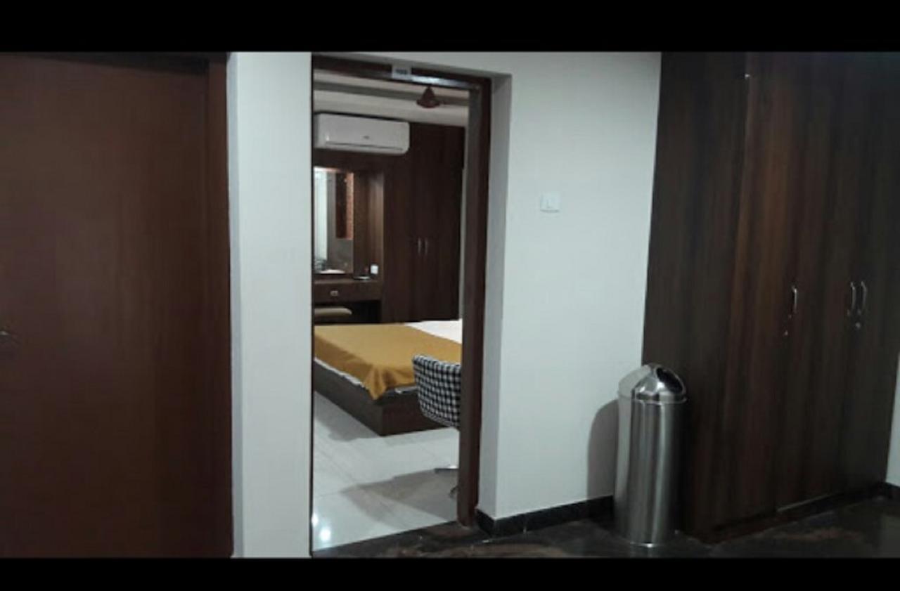 Hotel Gowri Sankar Ambasamudram Экстерьер фото