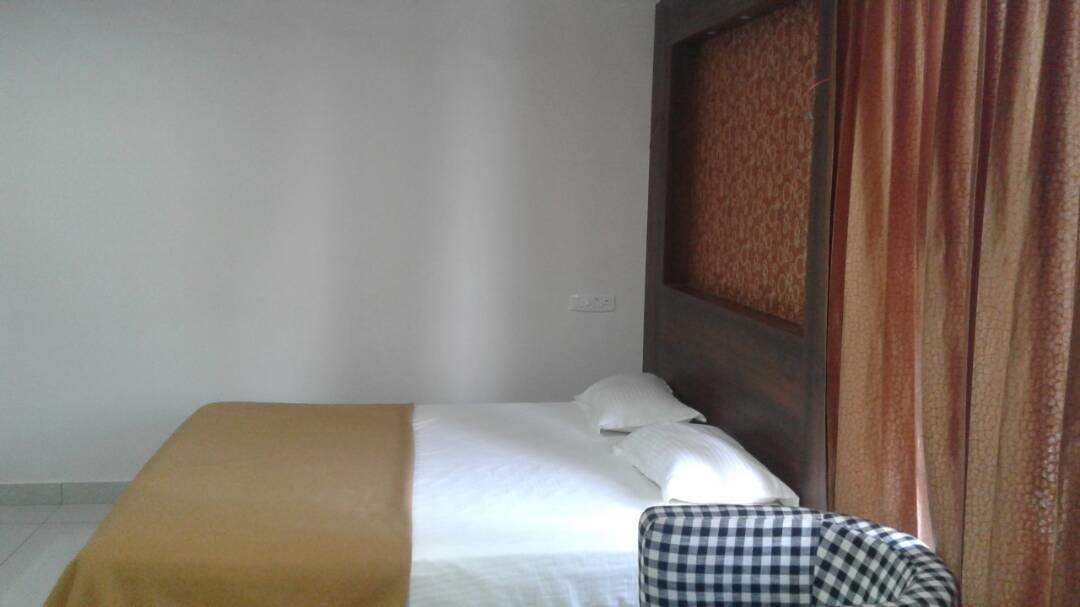 Hotel Gowri Sankar Ambasamudram Экстерьер фото