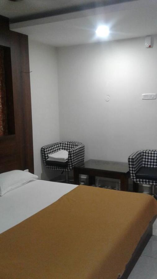Hotel Gowri Sankar Ambasamudram Экстерьер фото