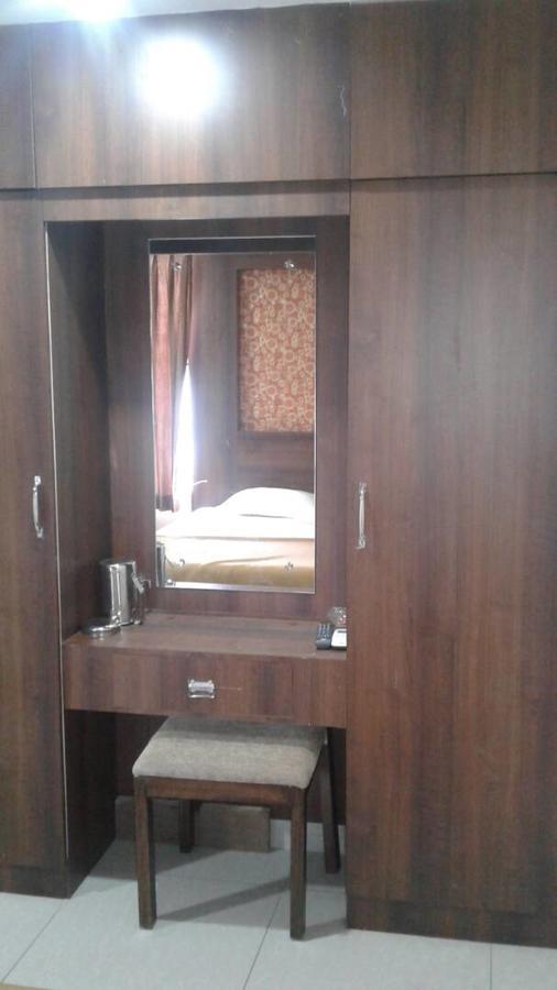 Hotel Gowri Sankar Ambasamudram Экстерьер фото