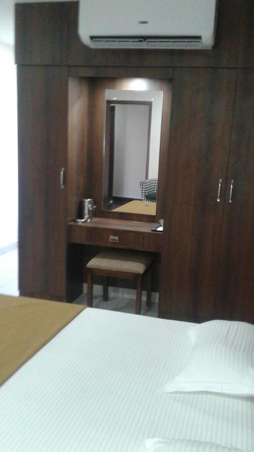 Hotel Gowri Sankar Ambasamudram Экстерьер фото