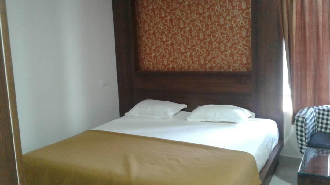 Hotel Gowri Sankar Ambasamudram Экстерьер фото